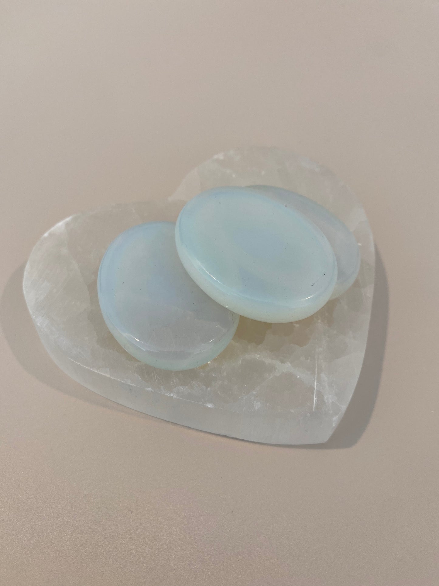 OPALITE WORRY STONE